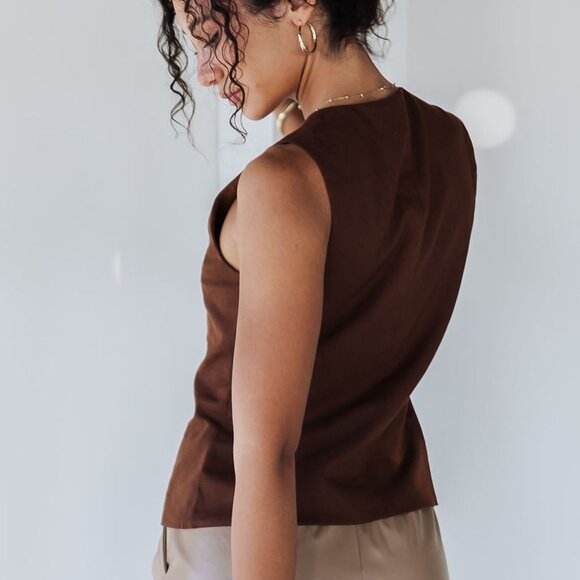 Brown Linen Blend Button Vest Top Tailored Waistcoat Style NWT Medium - Picture 8 of 8